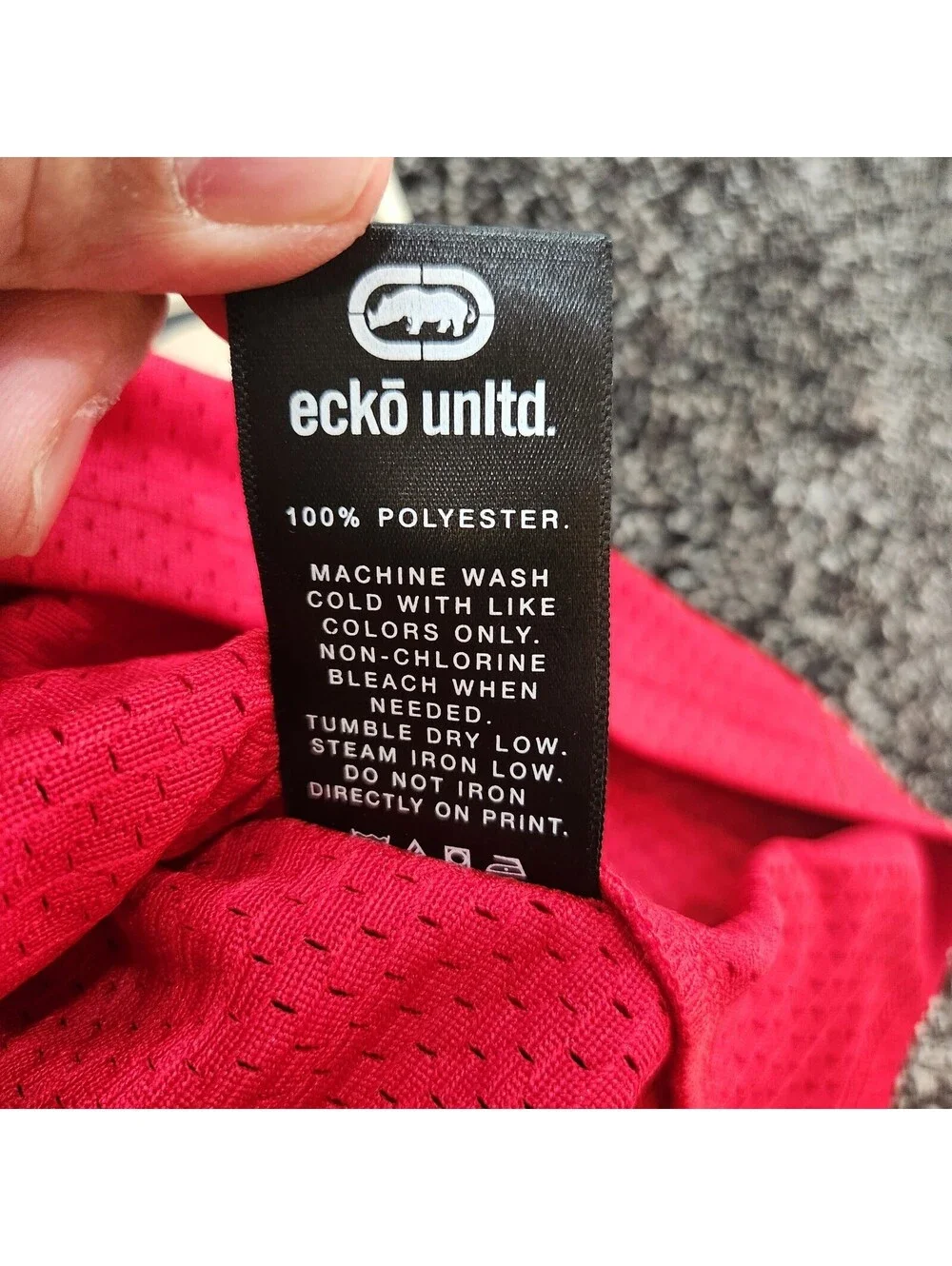 ECKO UNLTD Mesh Jersey T Shirt Mens Medium Red Streetwear Graphic Rhino Y2K NWT